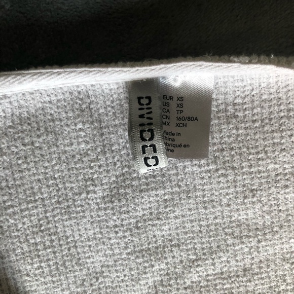 Sweater - Picture 3 of 3